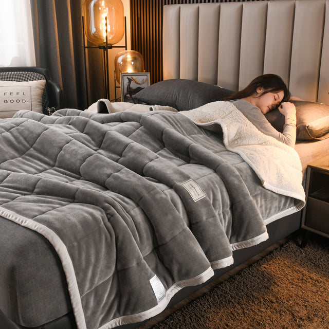 PlushWarmth™ | Coral Fleece-Decke mit Verdickung