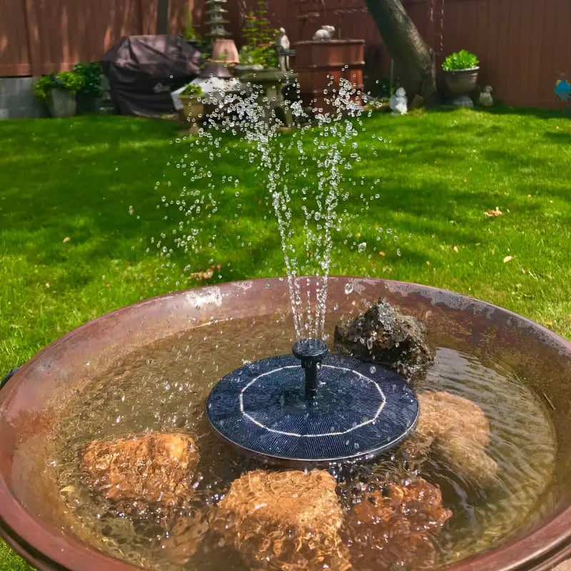 SpringSolar™ | Solarbetriebener Springbrunnen