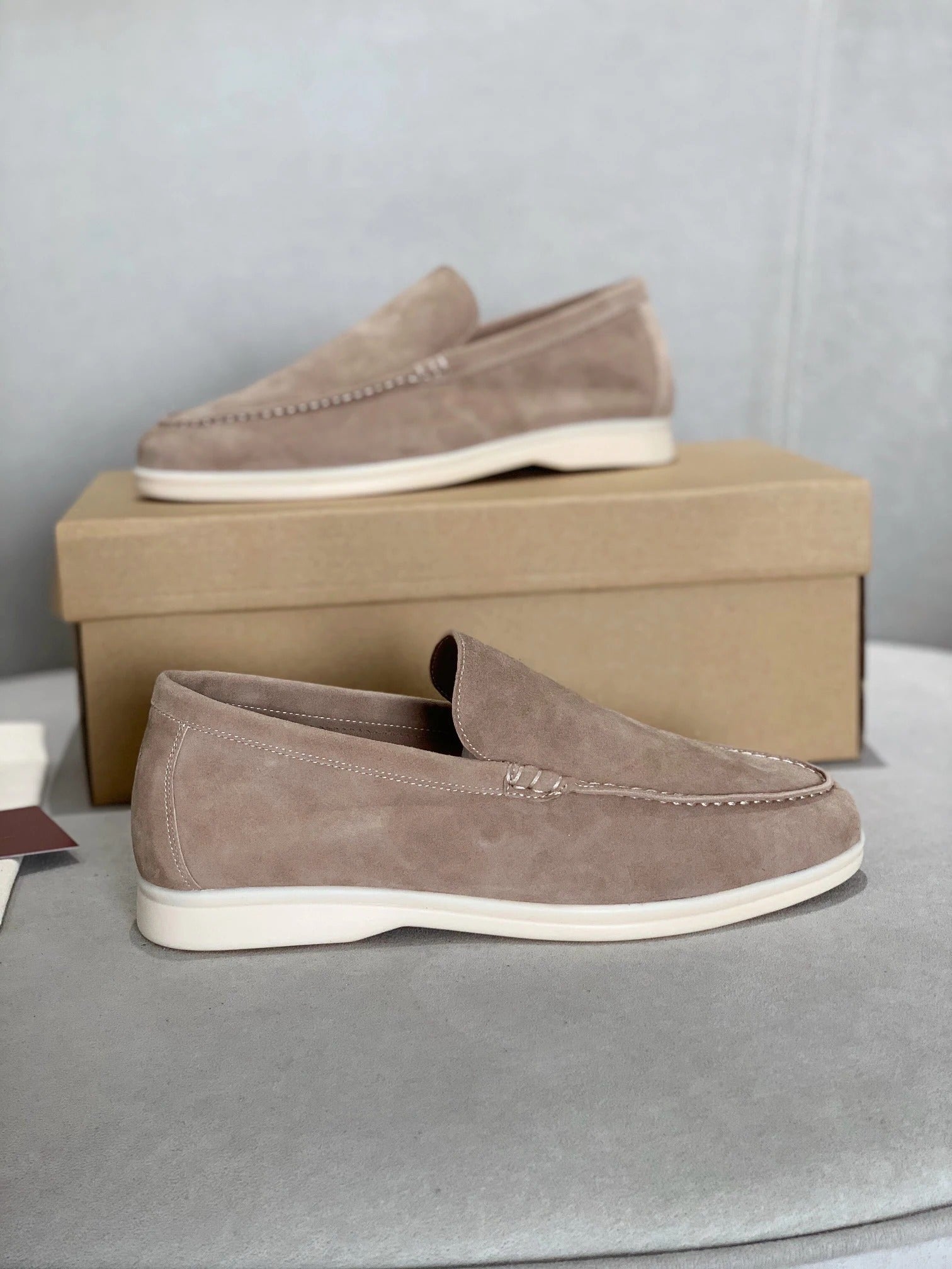 Louis™ – Zeitlose Slipper aus feinem Wildleder